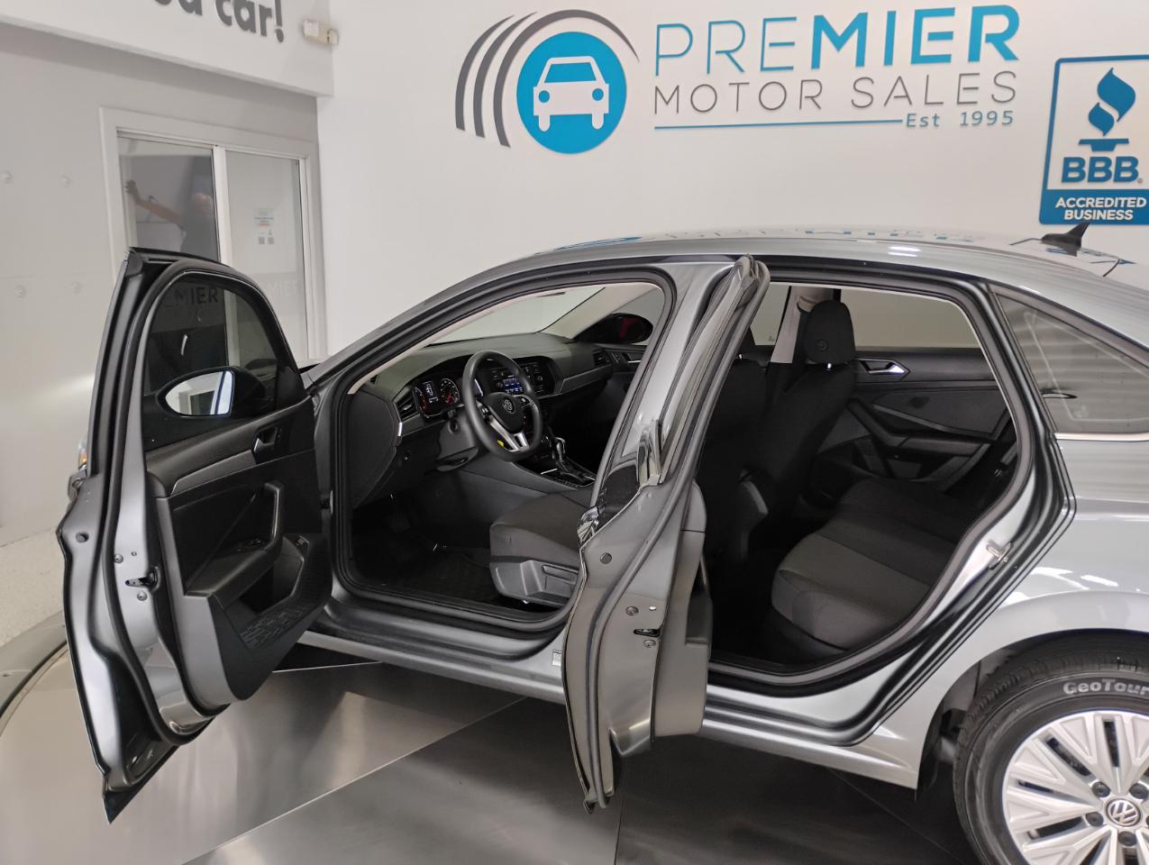 Volkswagen Jetta 1.4T S 8A 2020