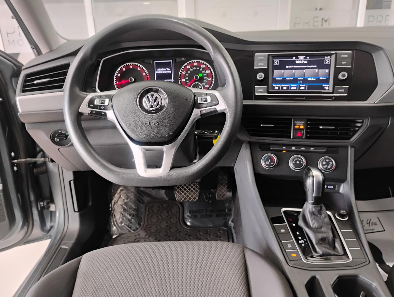 Volkswagen Jetta 1.4T S 8A 2020