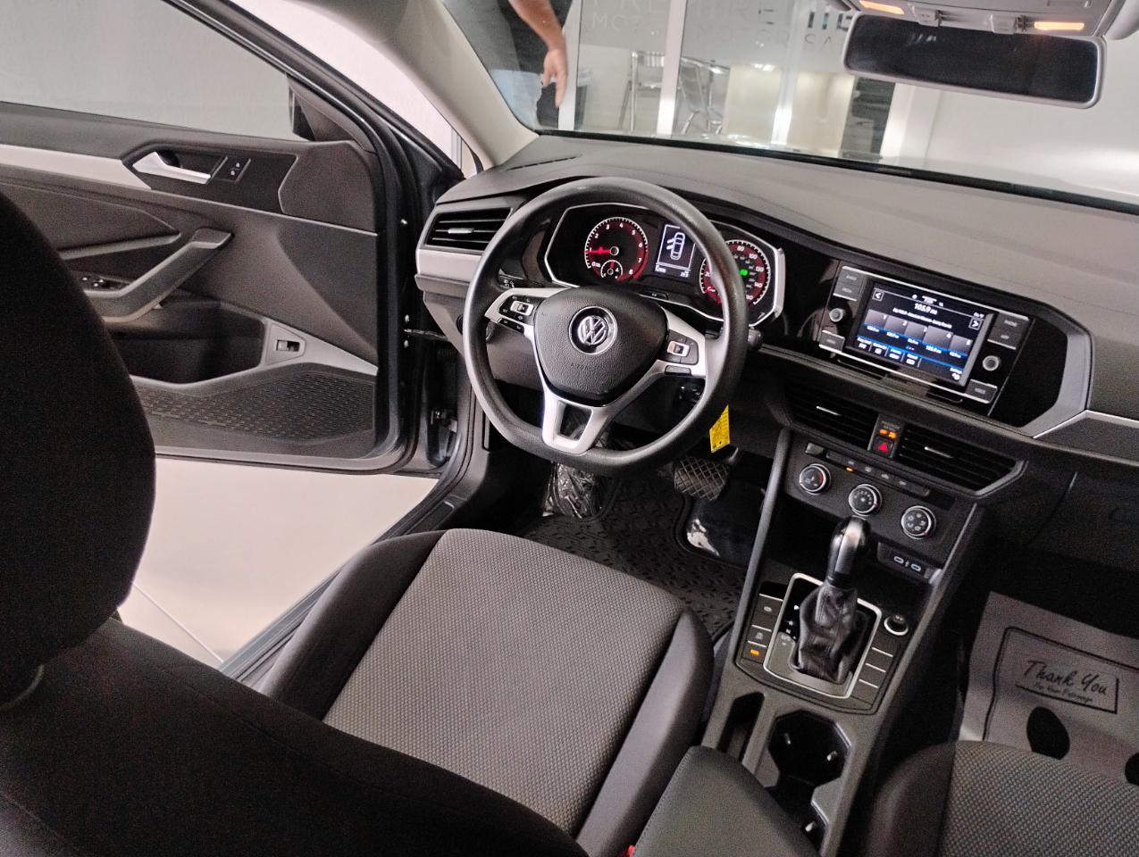 Volkswagen Jetta 1.4T S 8A 2020