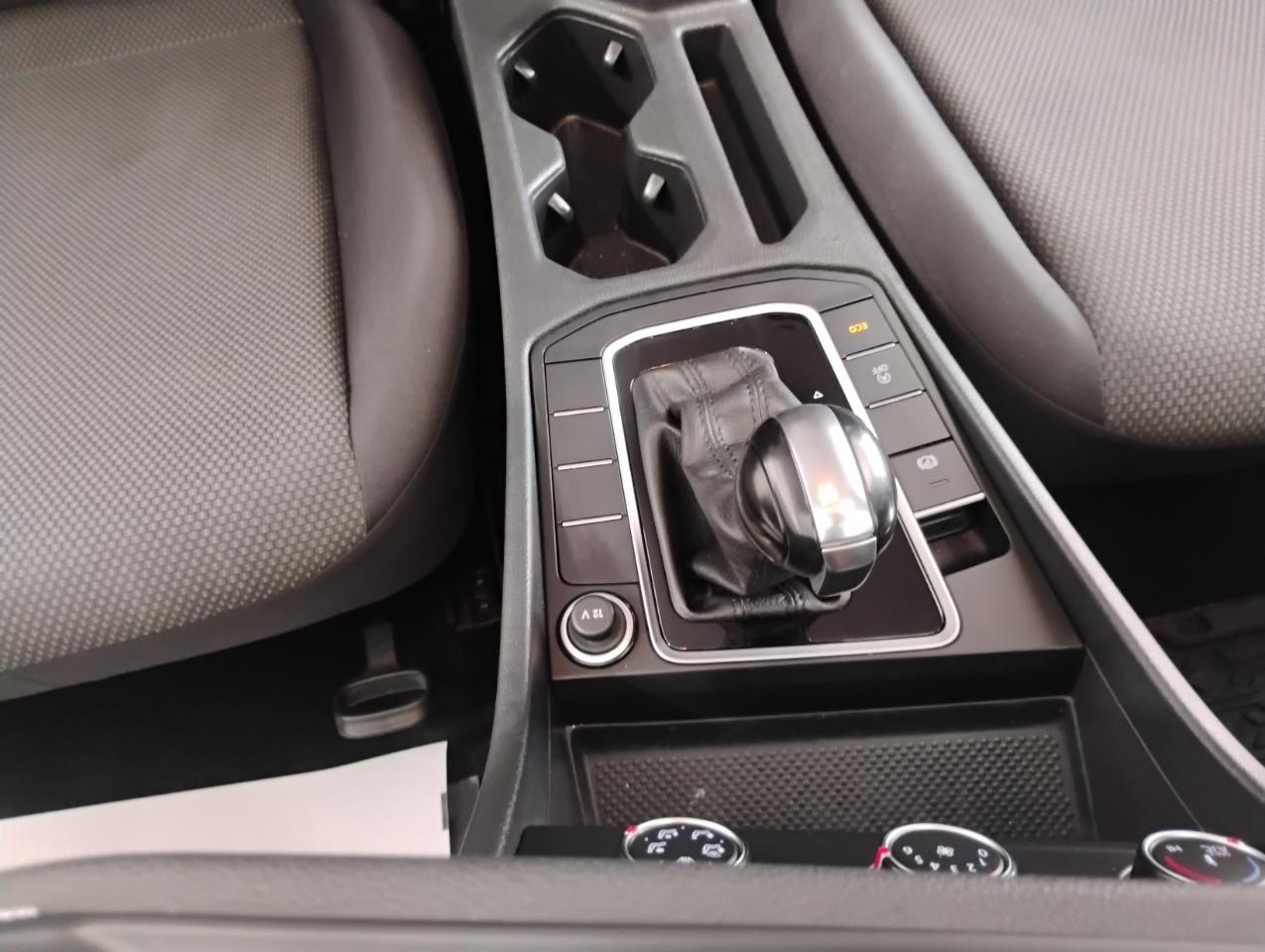 Volkswagen Jetta 1.4T S 8A 2020