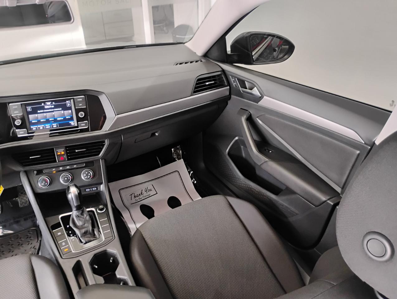 Volkswagen Jetta 1.4T S 8A 2020