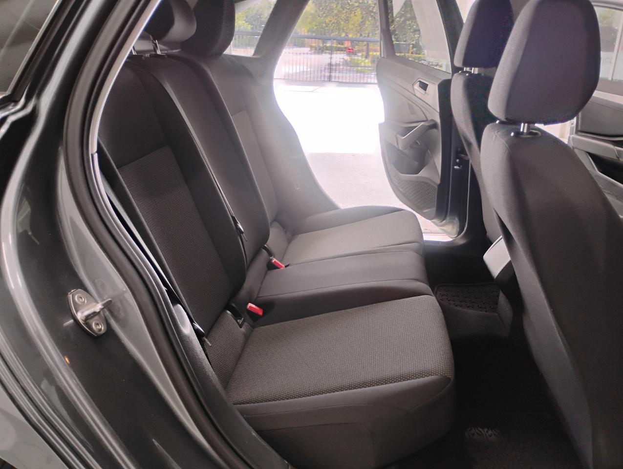 Volkswagen Jetta 1.4T S 8A 2020