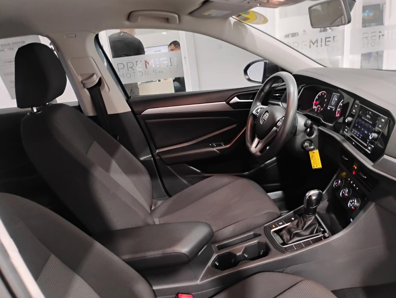 Volkswagen Jetta 1.4T S 8A 2020