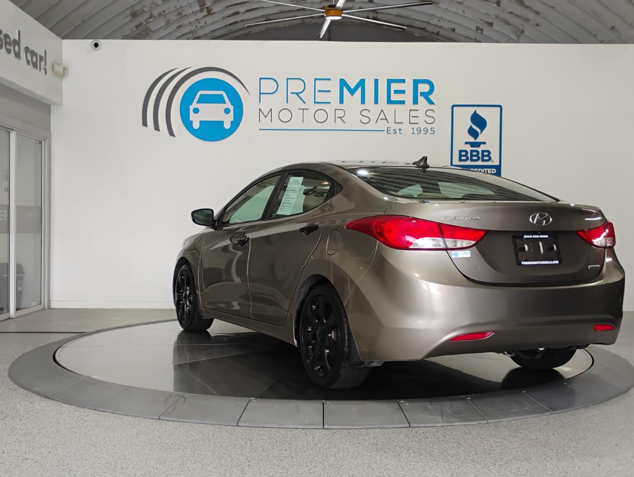 Hyundai Elantra Limited 2013