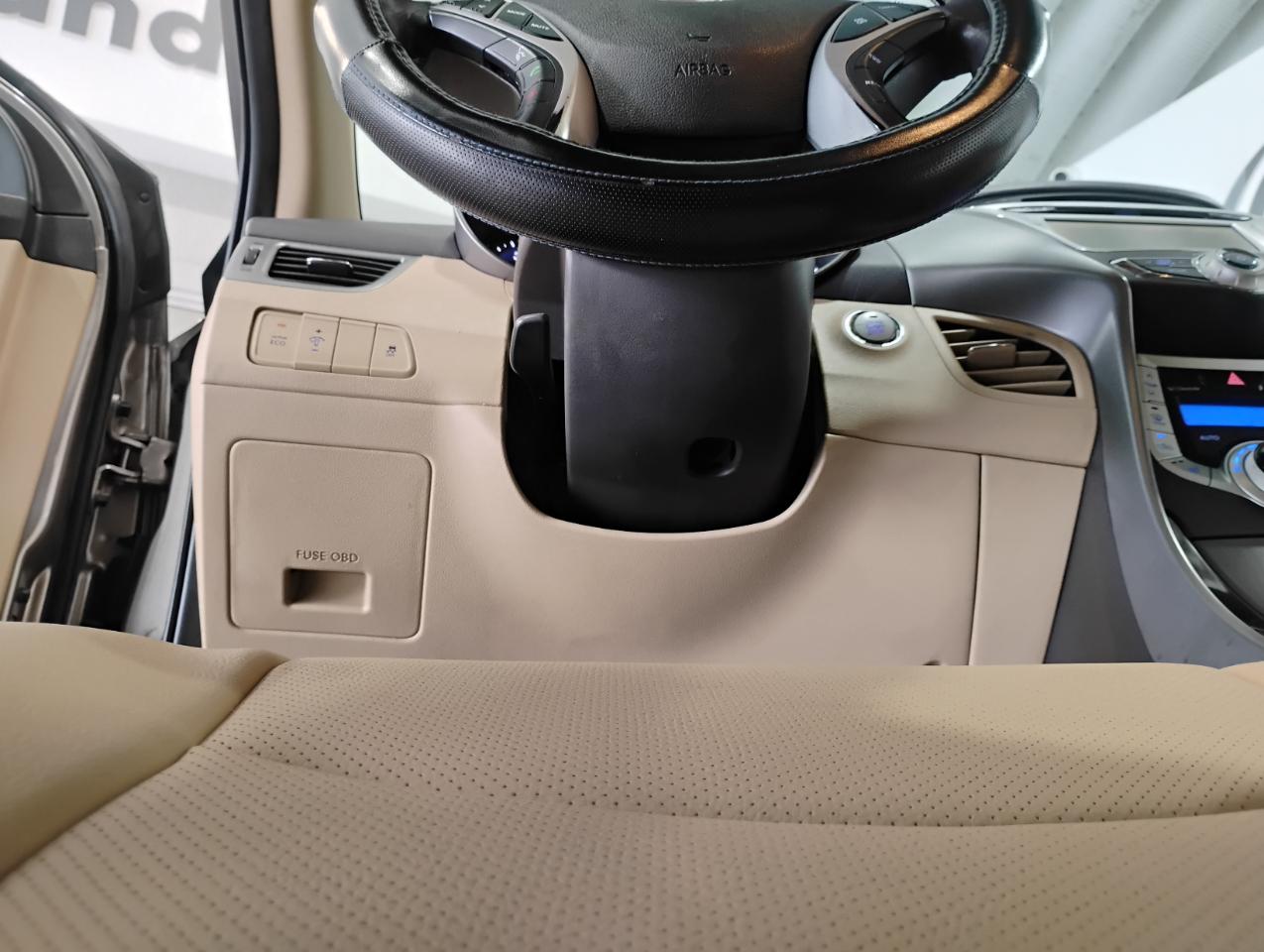 Hyundai Elantra Limited 2013