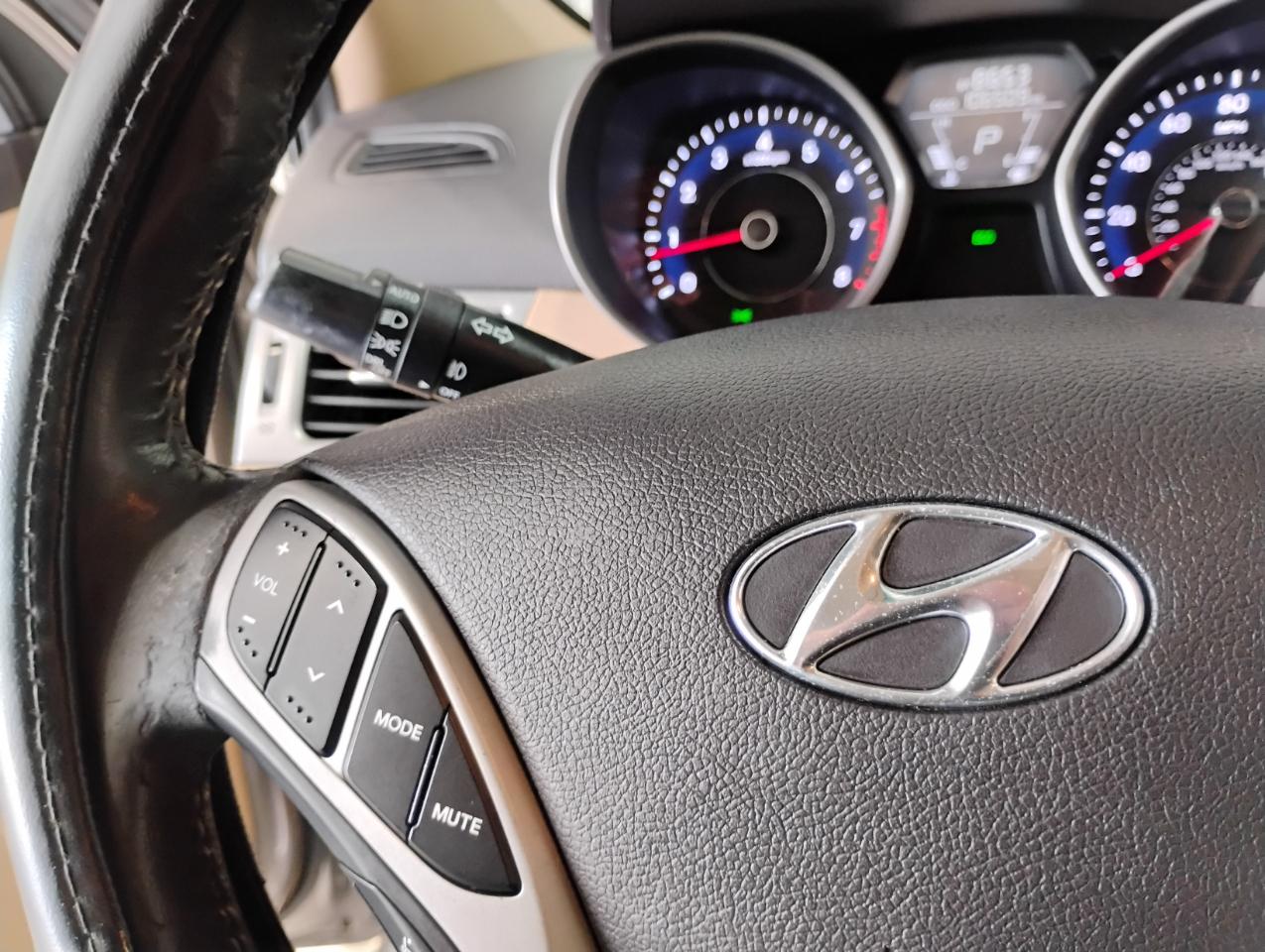 Hyundai Elantra Limited 2013