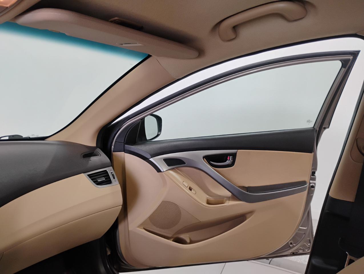 Hyundai Elantra Limited 2013