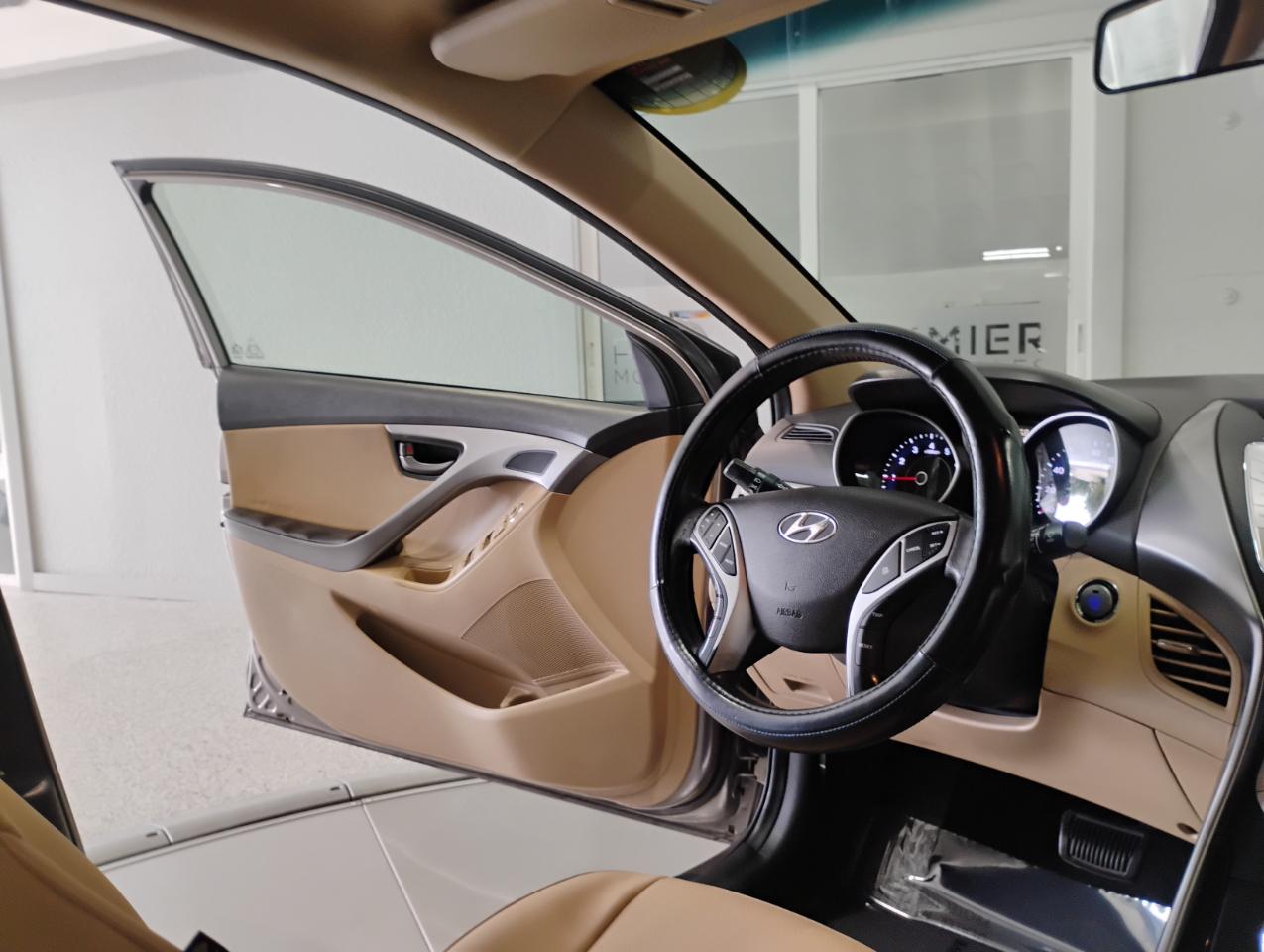Hyundai Elantra Limited 2013
