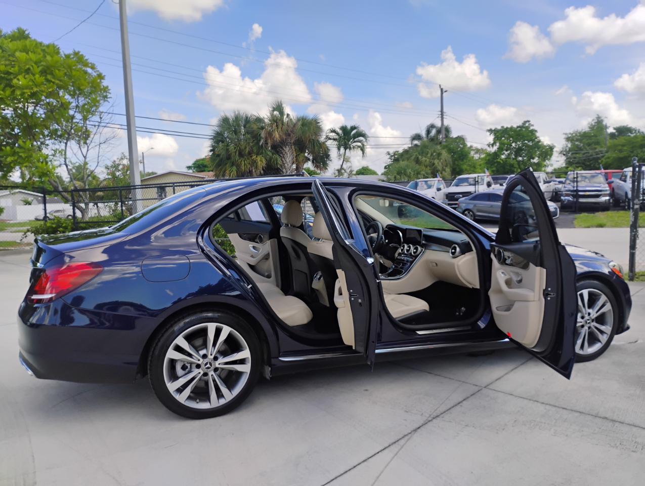 Mercedes-Benz C-Class C300 Sedan 2019