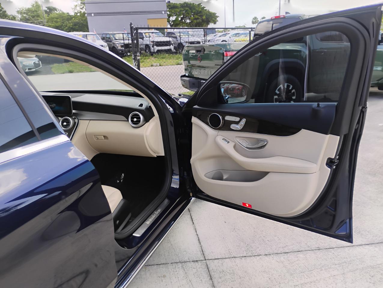 Mercedes-Benz C-Class C300 Sedan 2019
