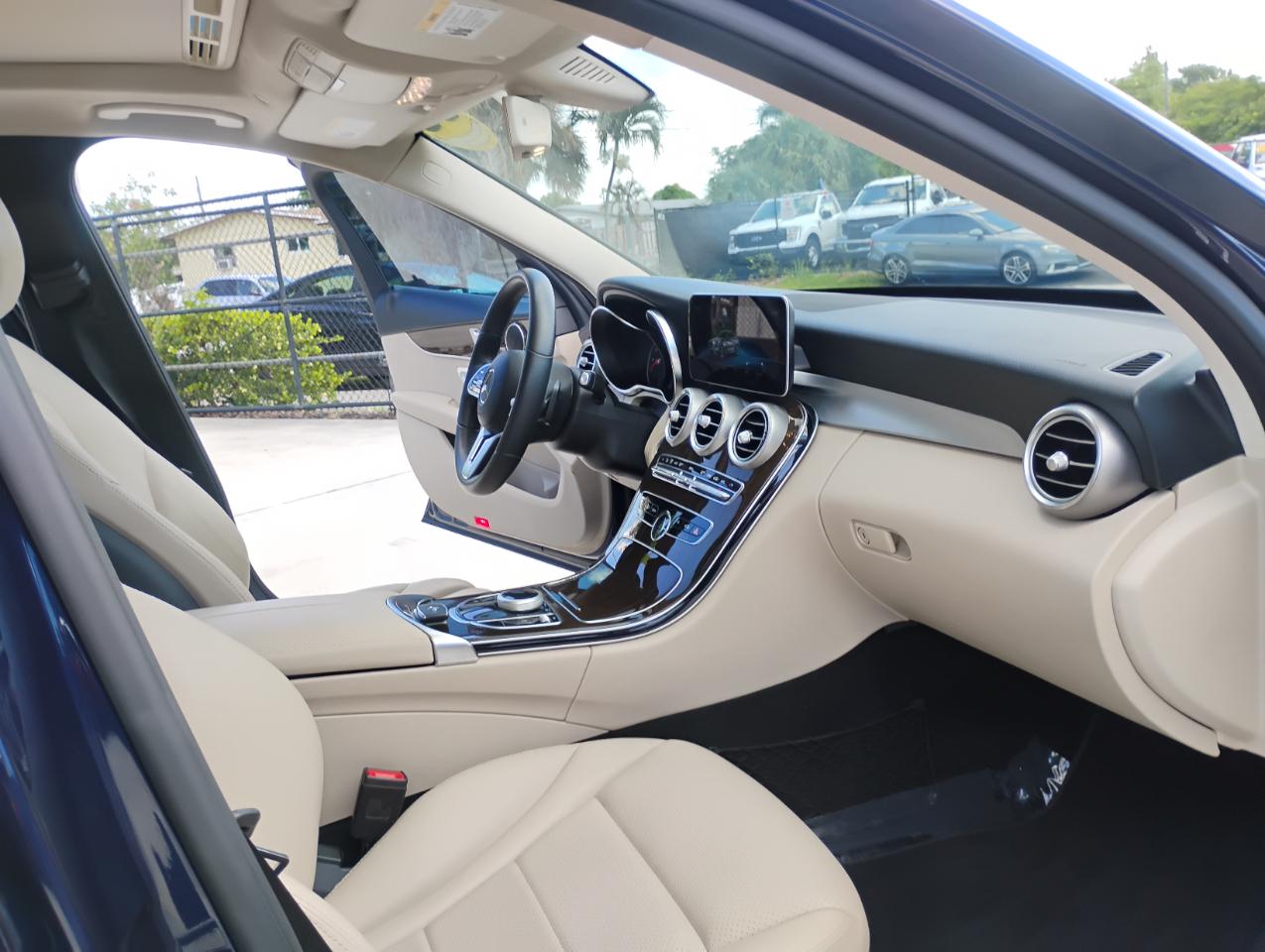 Mercedes-Benz C-Class C300 Sedan 2019