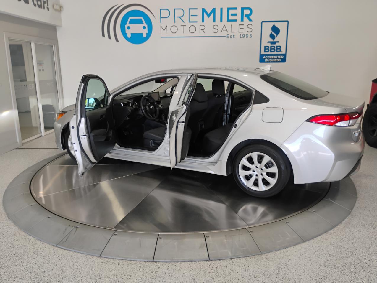 Toyota Corolla LE 2022