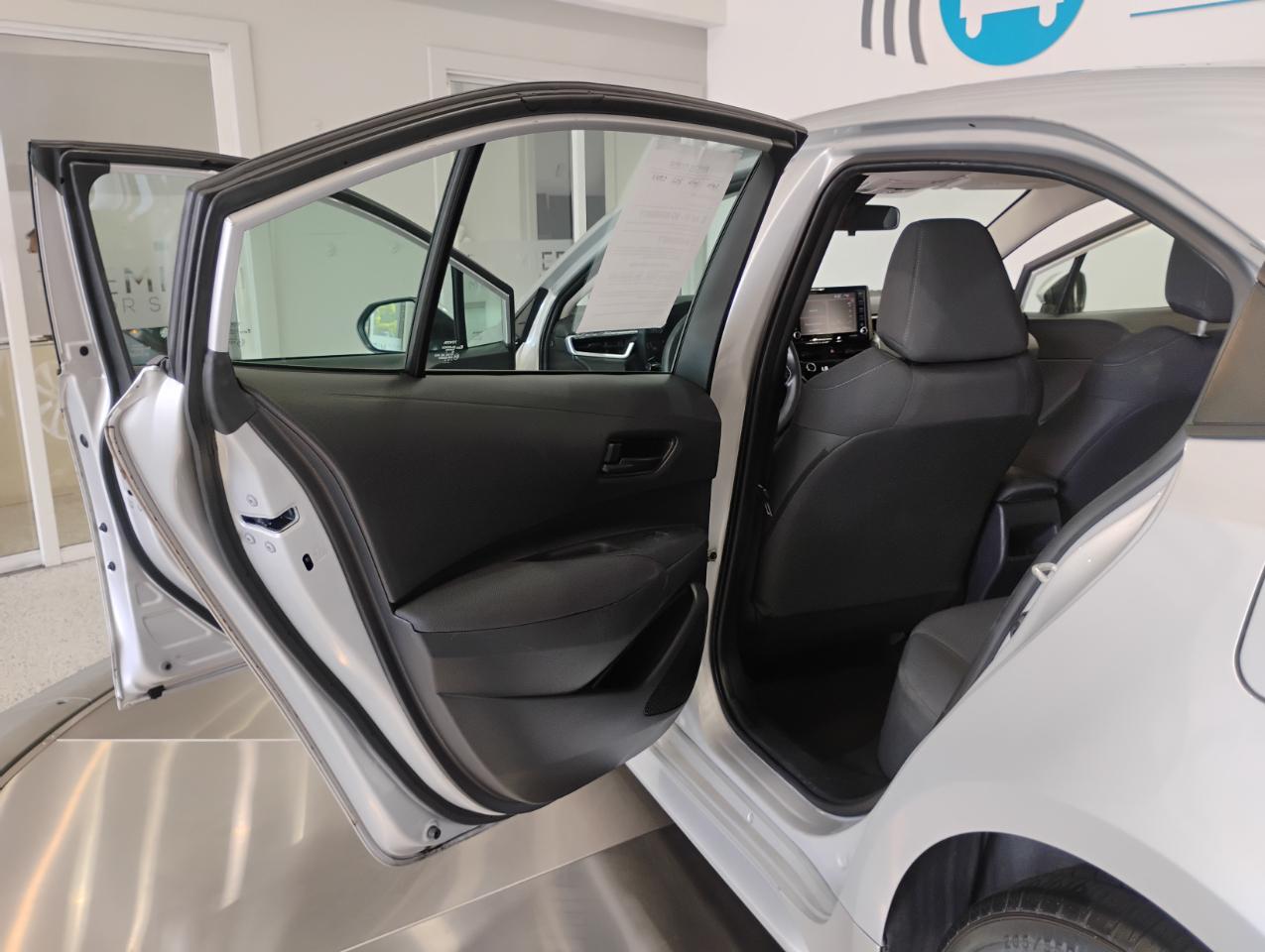 Toyota Corolla LE 2022