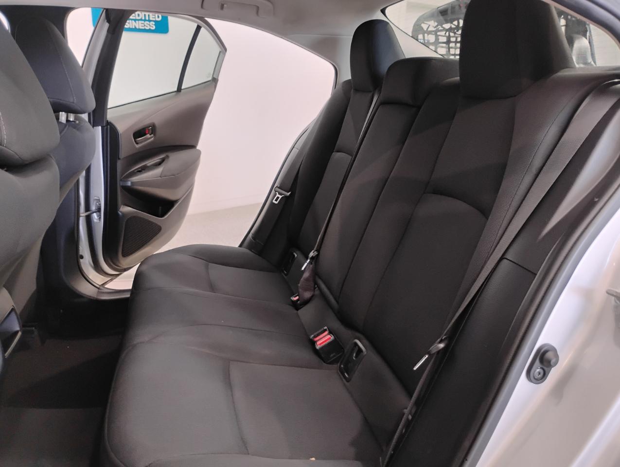 Toyota Corolla LE 2022