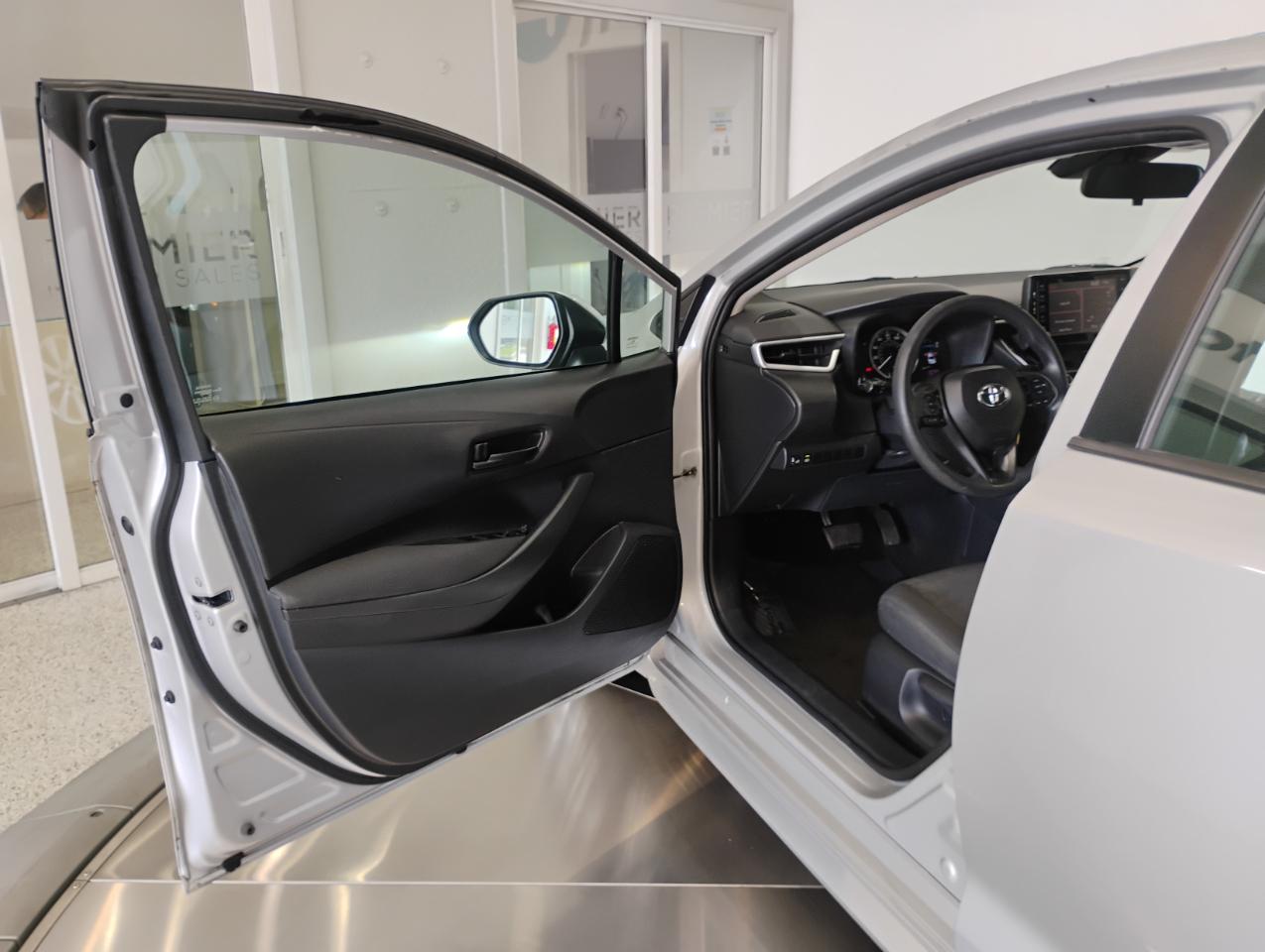 Toyota Corolla LE 2022