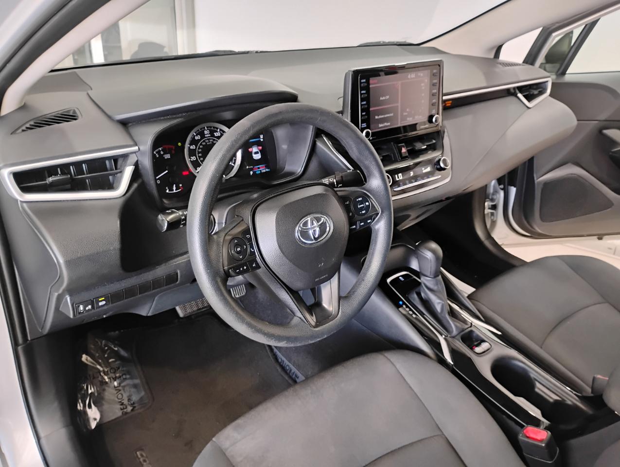Toyota Corolla LE 2022