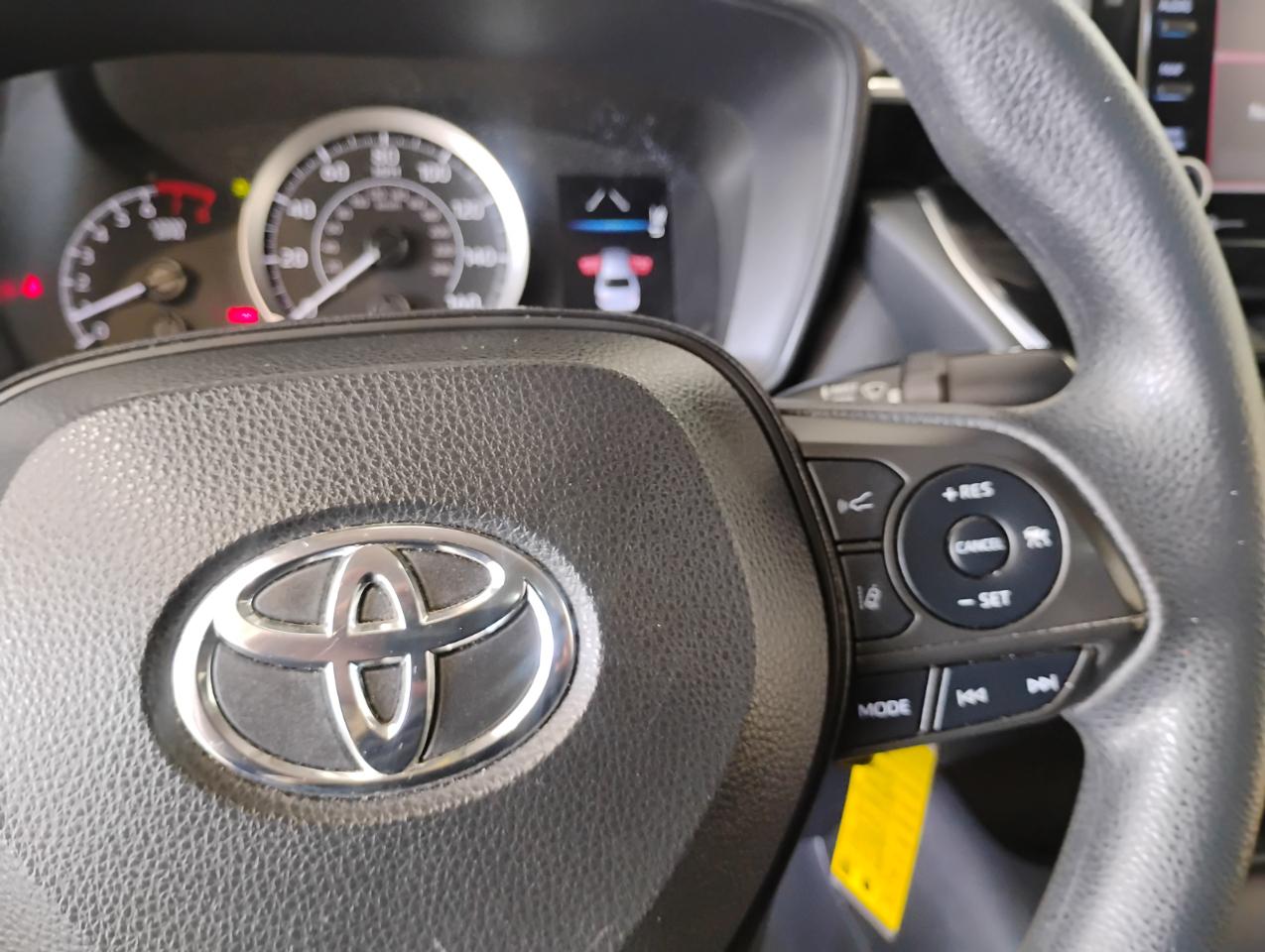 Toyota Corolla LE 2022