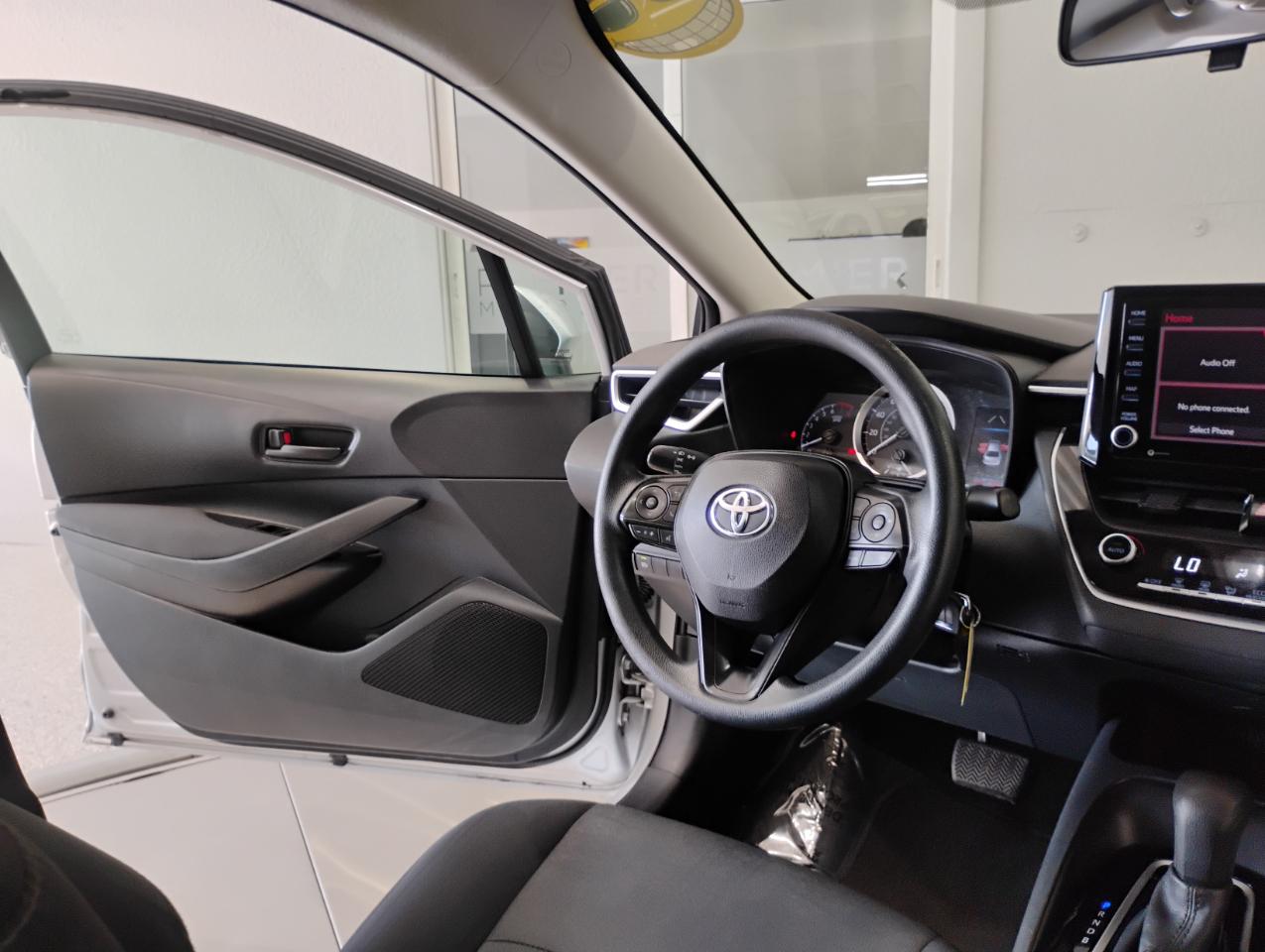 Toyota Corolla LE 2022