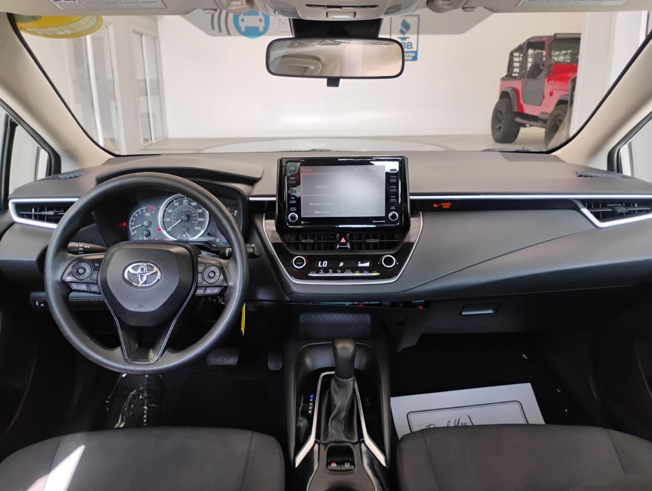 Toyota Corolla LE 2022