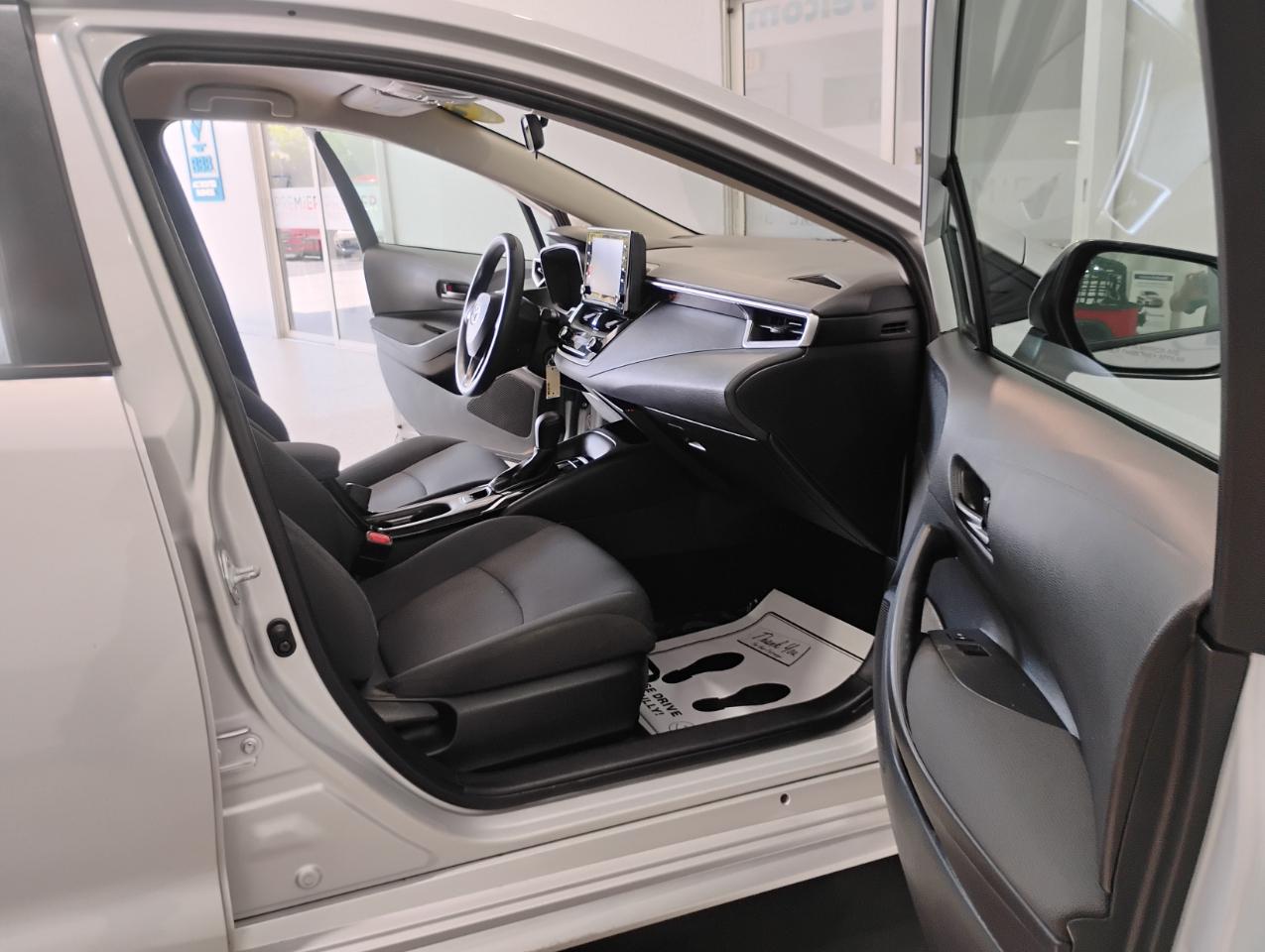 Toyota Corolla LE 2022