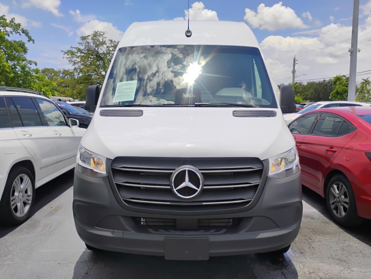 Mercedes-Benz Sprinter 2500 170-in. WB 2025