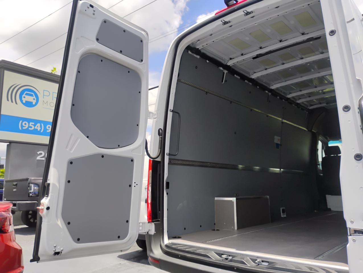 Mercedes-Benz Sprinter 2500 170-in. WB 2025