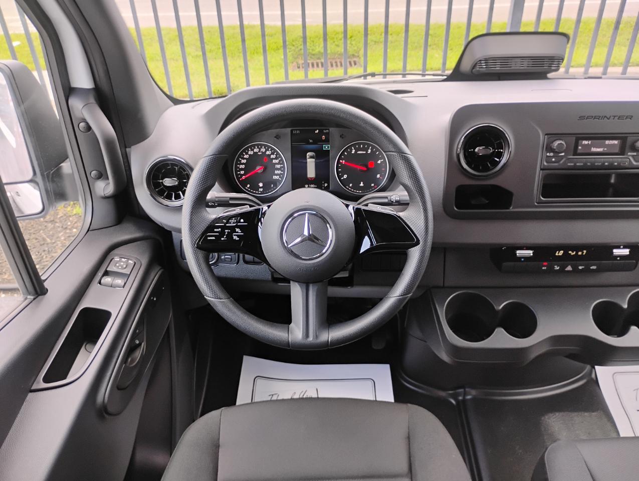 Mercedes-Benz Sprinter 2500 170-in. WB 2025