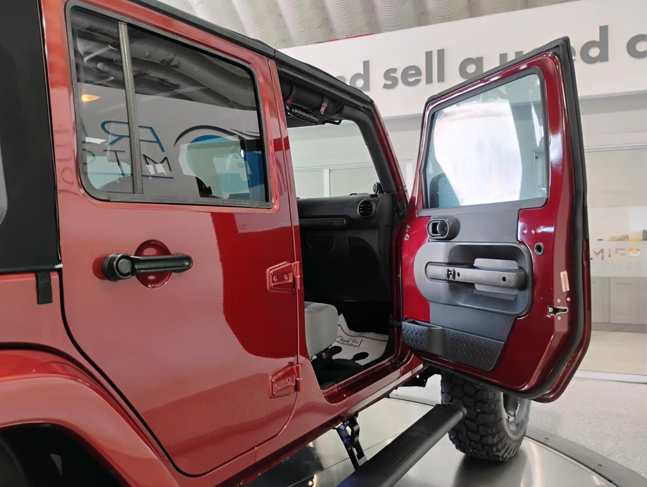 Jeep Wrangler Unlimited Sahara 2WD 2007