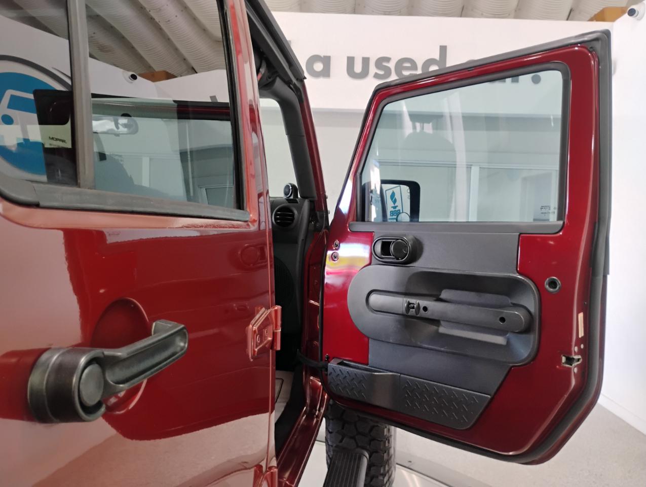 Jeep Wrangler Unlimited Sahara 2WD 2007