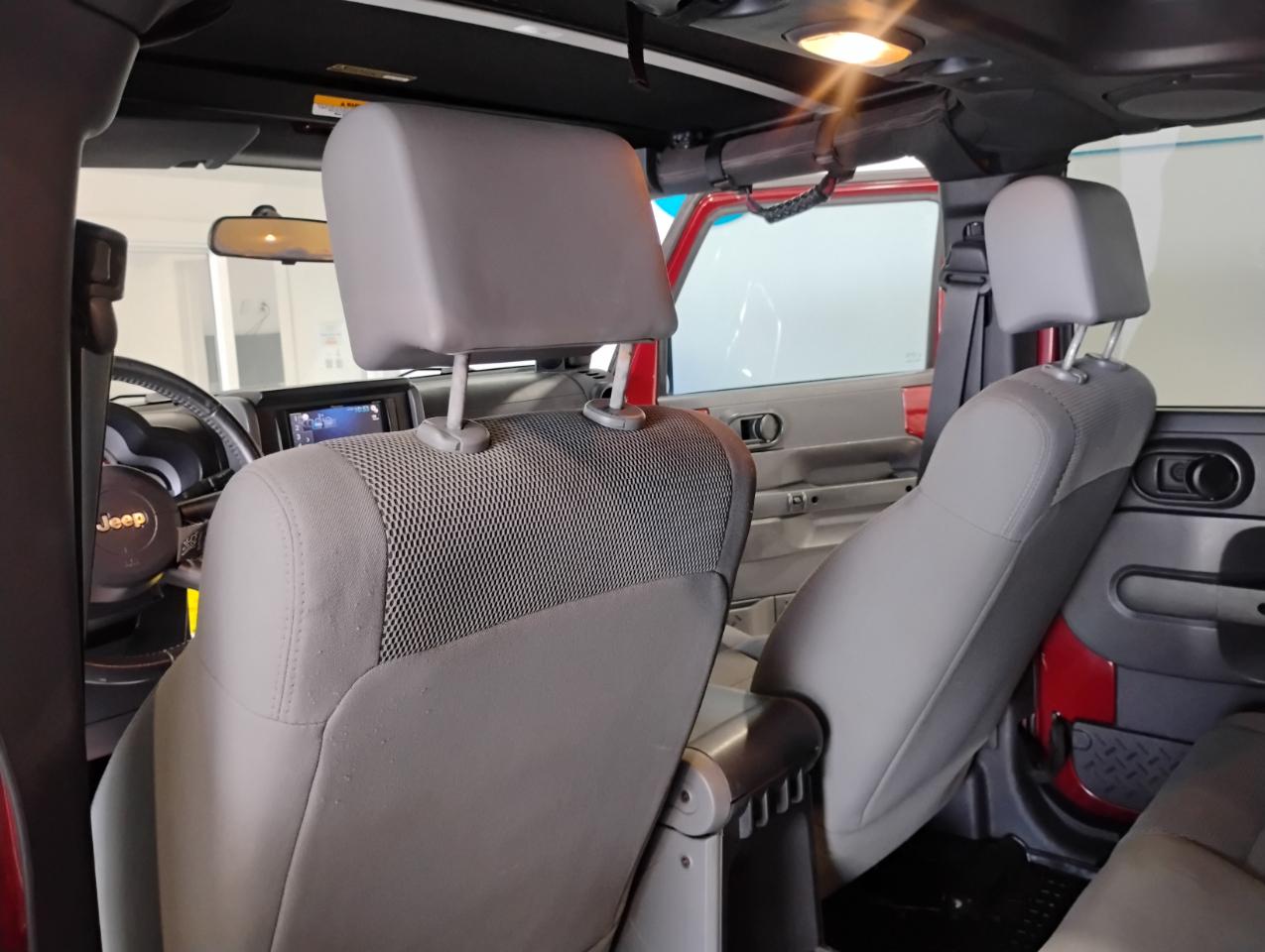 Jeep Wrangler Unlimited Sahara 2WD 2007