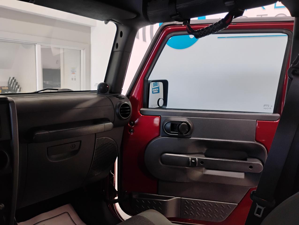 Jeep Wrangler Unlimited Sahara 2WD 2007