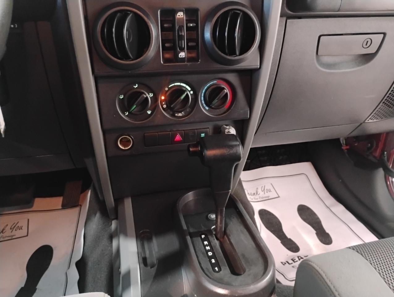 Jeep Wrangler Unlimited Sahara 2WD 2007