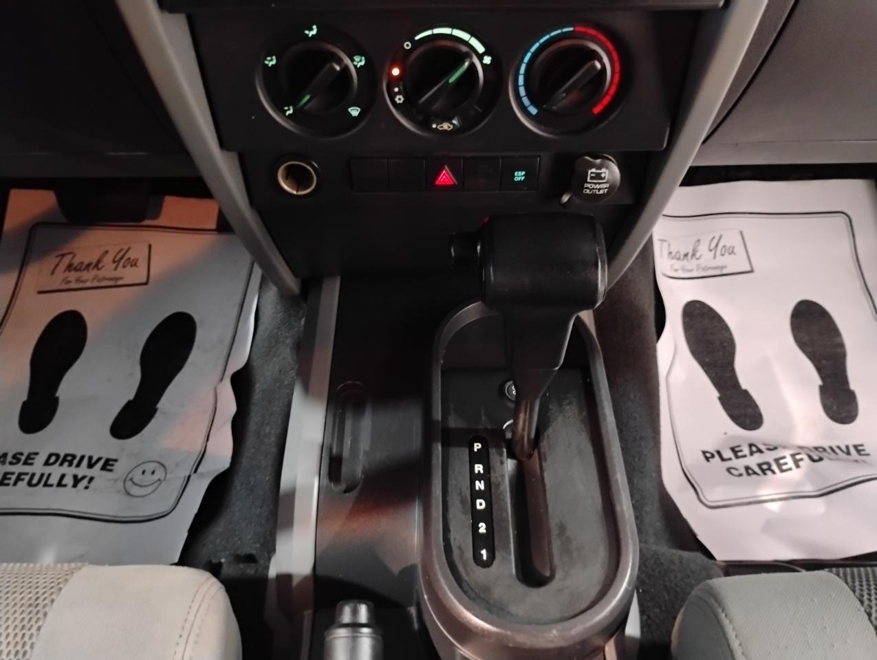Jeep Wrangler Unlimited Sahara 2WD 2007