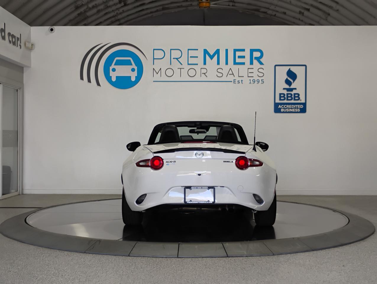 Mazda MX-5 Miata Sport 6AT 2021