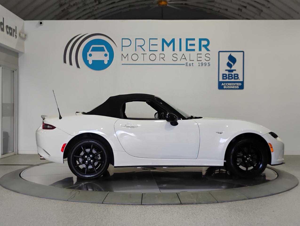 Mazda MX-5 Miata Sport 6AT 2021
