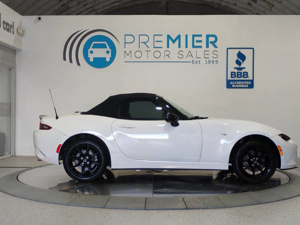 Mazda MX-5 Miata Sport 6AT 2021