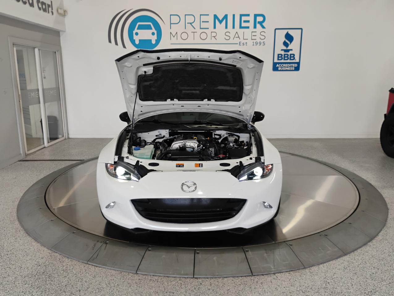 Mazda MX-5 Miata Sport 6AT 2021