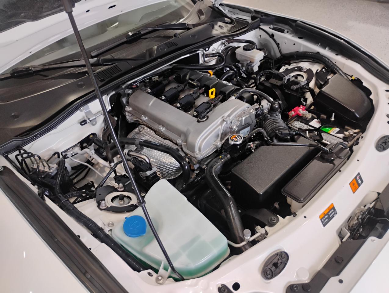 Mazda MX-5 Miata Sport 6AT 2021