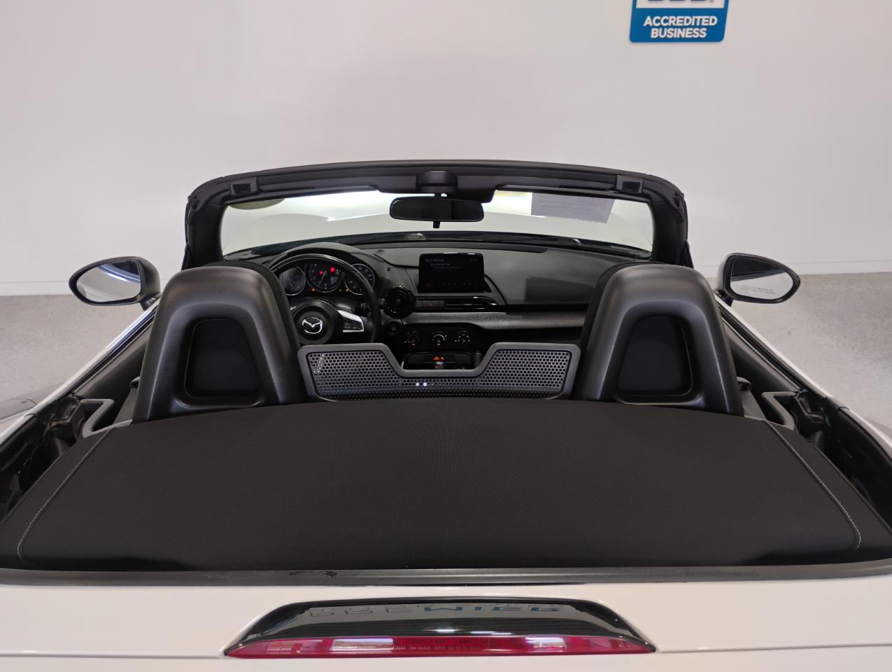 Mazda MX-5 Miata Sport 6AT 2021