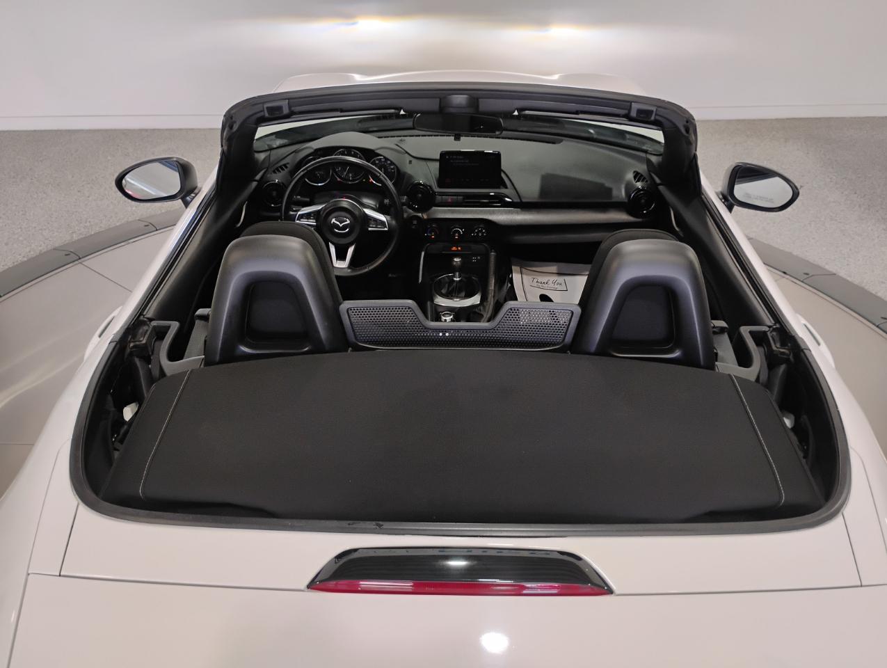 Mazda MX-5 Miata Sport 6AT 2021