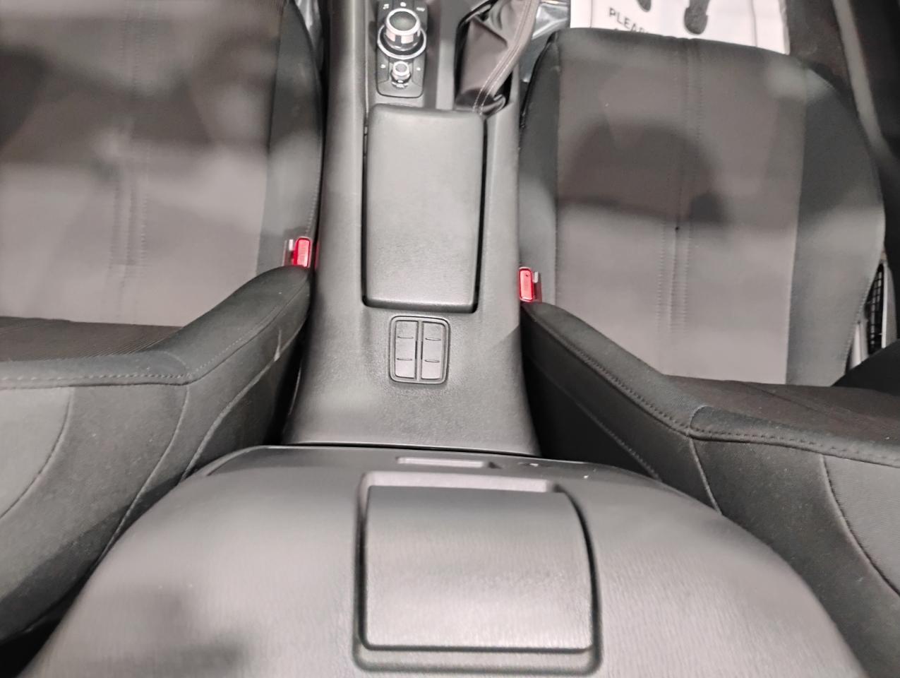 Mazda MX-5 Miata Sport 6AT 2021