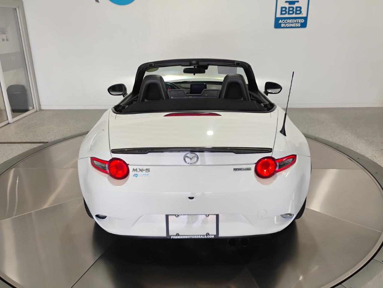 Mazda MX-5 Miata Sport 6AT 2021