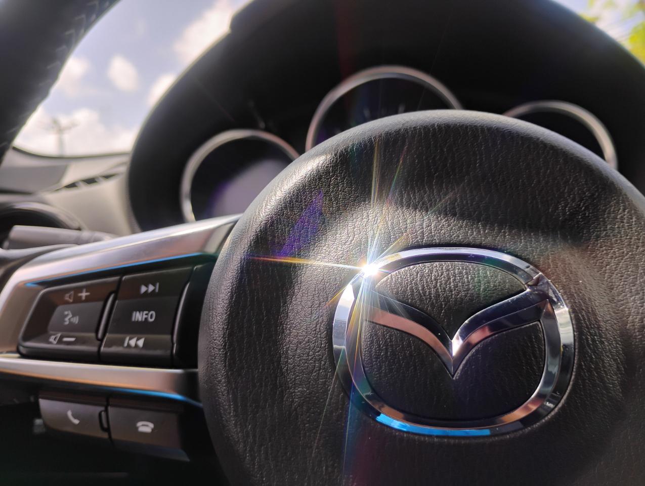 Mazda MX-5 Miata Sport 6AT 2021