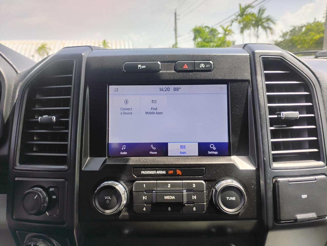 Ford F-150 King-Ranch SuperCrew 5.5-ft. 2WD 2020