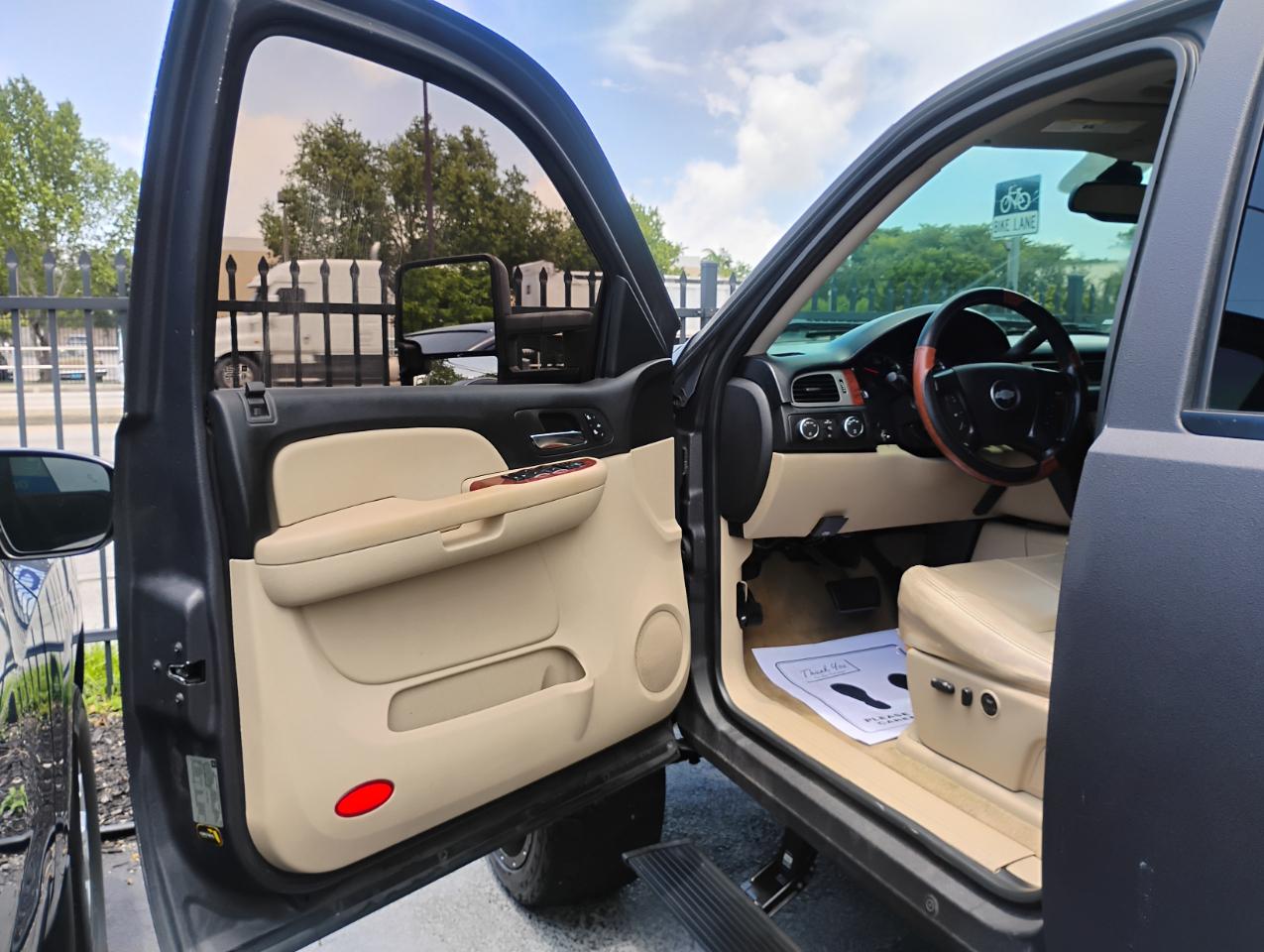 Chevrolet Silverado 1500 LTZ Crew Cab 4WD 2008