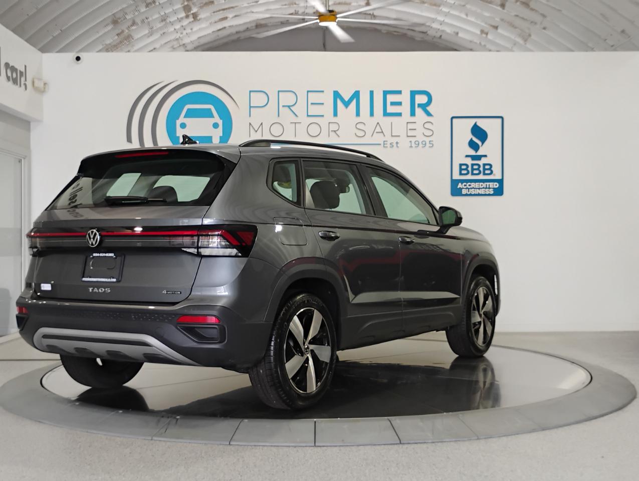 Volkswagen Taos S 4MOTION 2025
