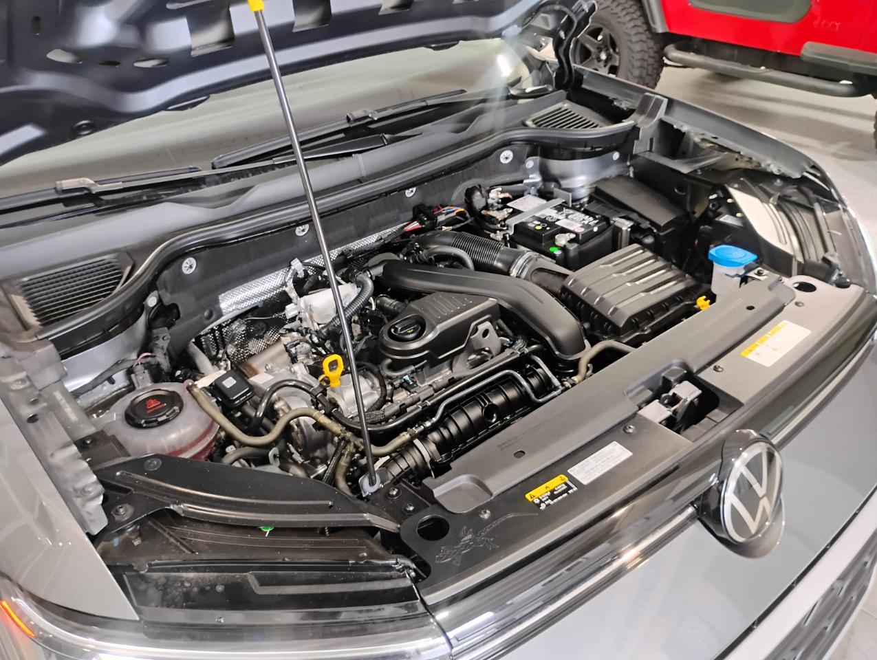 Volkswagen Taos S 4MOTION 2025
