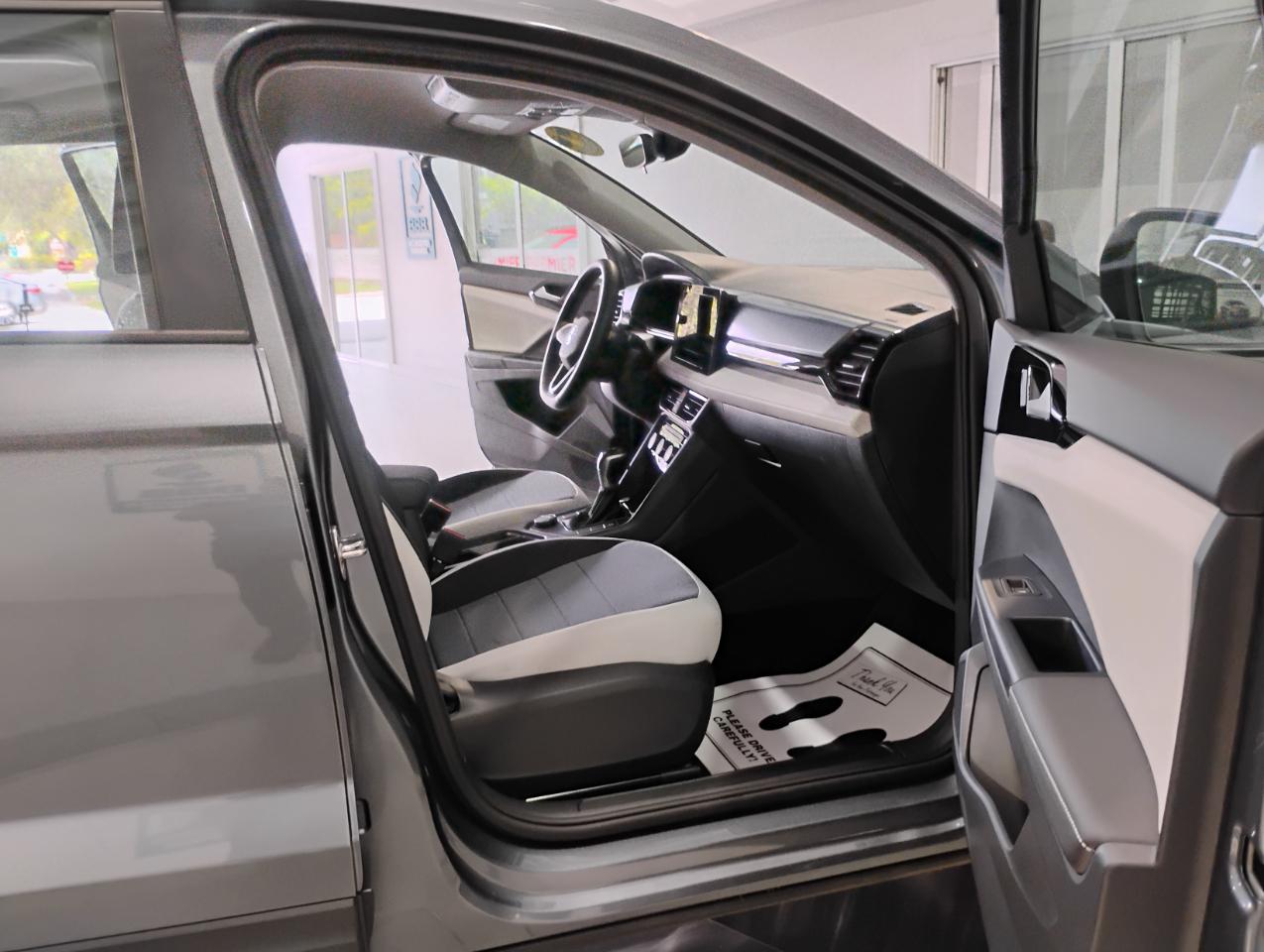Volkswagen Taos S 4MOTION 2025