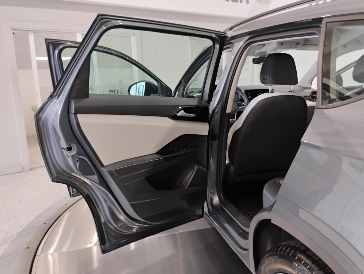 Volkswagen Taos S 4MOTION 2025