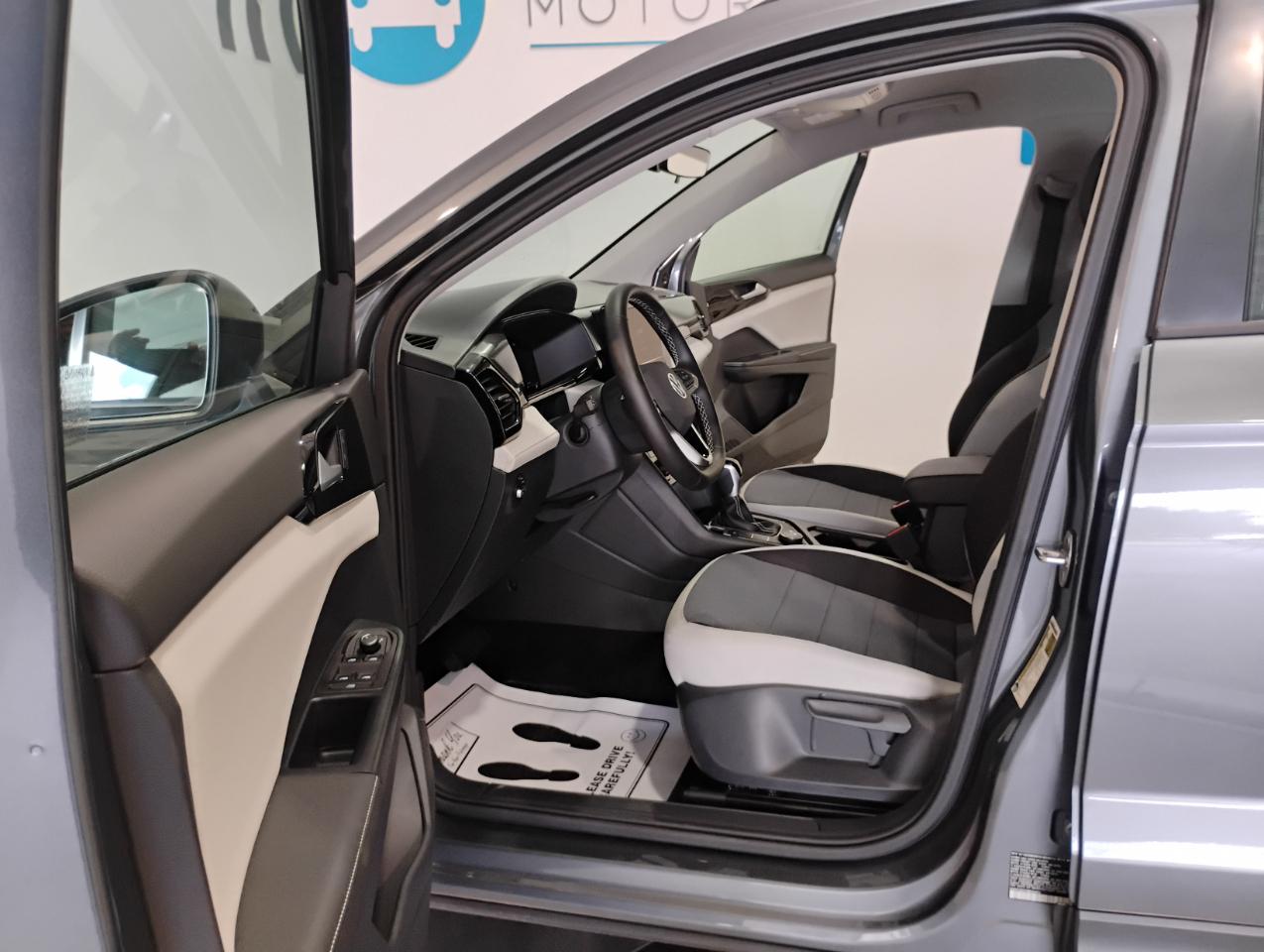 Volkswagen Taos S 4MOTION 2025